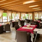 Hotel Camping Europa Hotel 2*