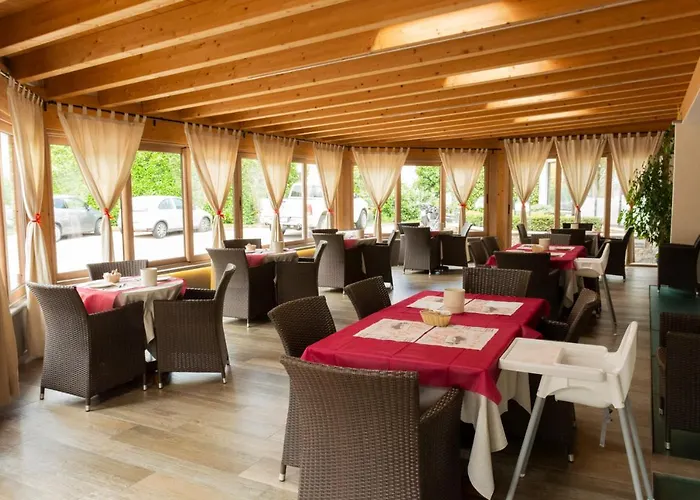 Hotel Camping Europa Hotel 2*