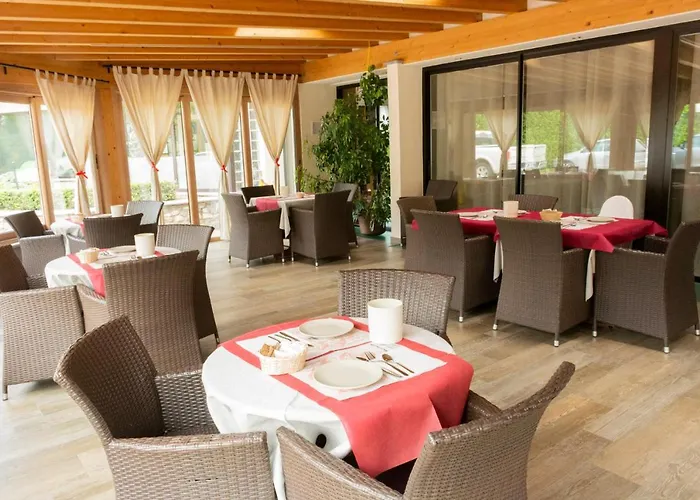Hotel Camping Europa Hotel 2*