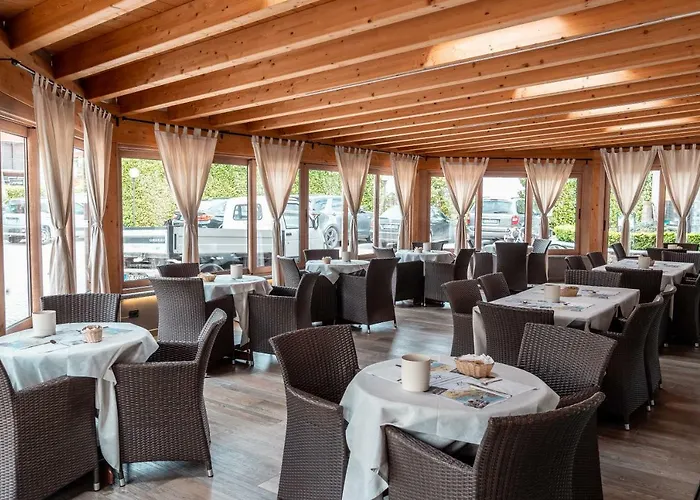 Hotel Camping Europa 2*