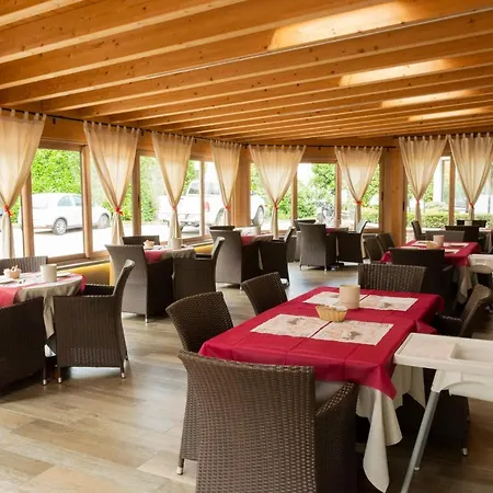 Europa Hotel 2*