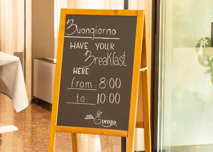 Hotel Camping Europa دومازو