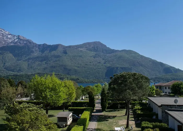 فندق Hotel Camping Europa دومازو