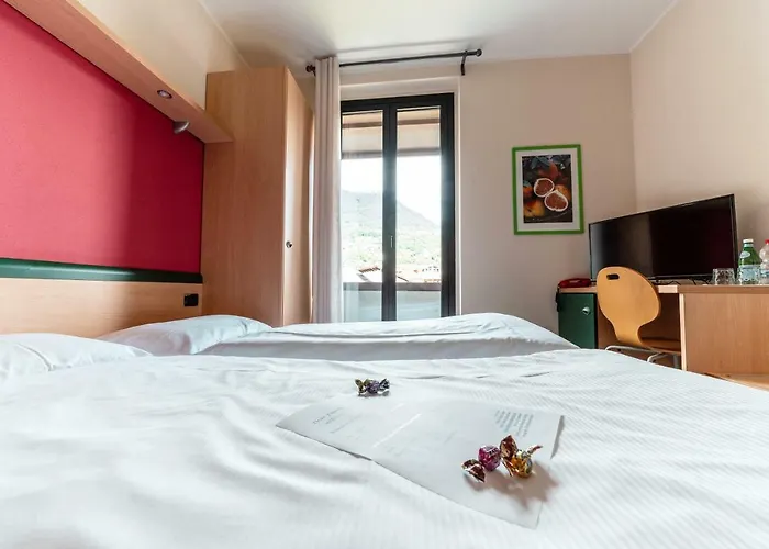 فندق Hotel Camping Europa